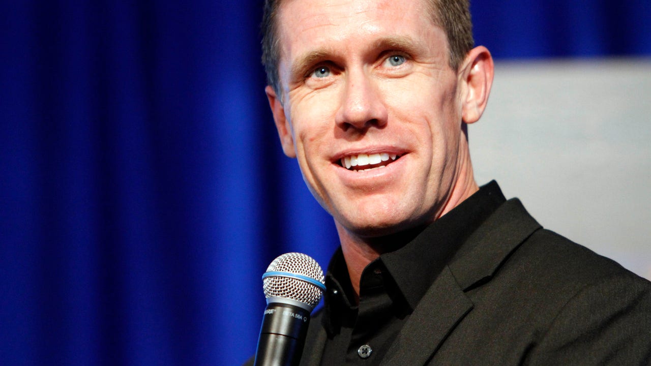 Carl Edwards misses racing but not planning NASCAR comeback